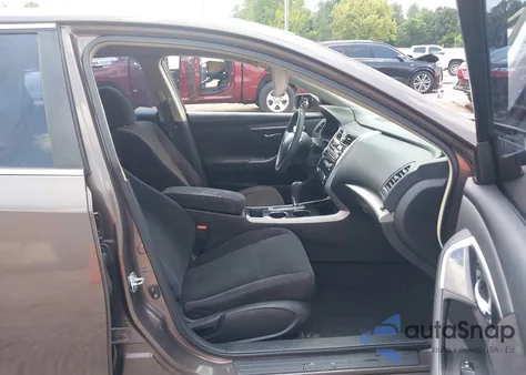 2013 Nissan Altima 2.5 S z USA, uszkodzony, nr VIN 1N4AL3AP2DC294763